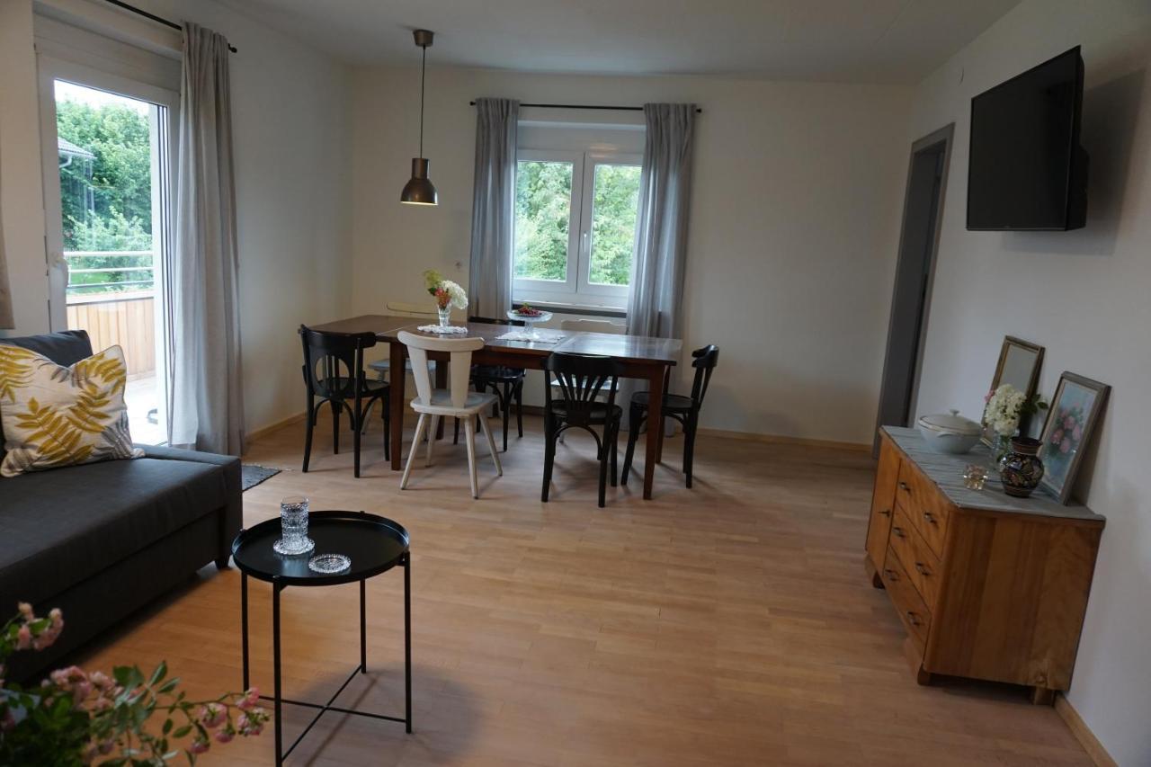 Wohnung Erdgeschoss Mit 3 Schlafzimmer In Ruhiger Gegend Mader Bagian luar foto