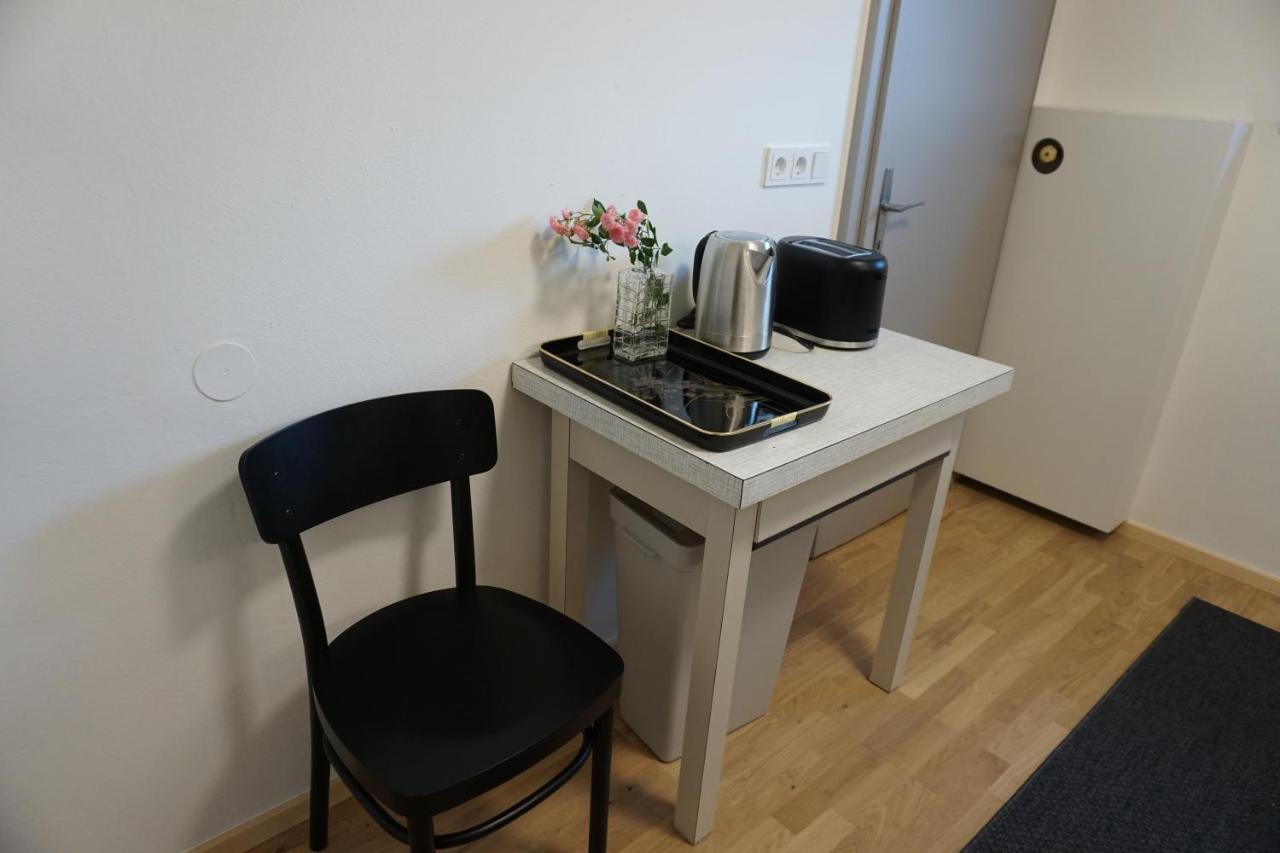 Wohnung Erdgeschoss Mit 3 Schlafzimmer In Ruhiger Gegend Mader Bagian luar foto